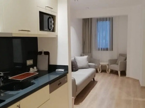 Апарт-отель Channel Suites