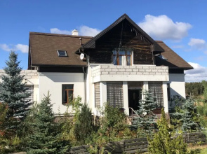 V Golf-Otele V 500 Metrakh Ot Gory Sorochany Private house