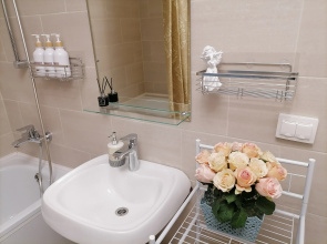 Квартира на Азина 25