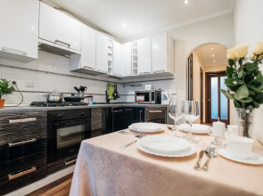 Апартаменты Трехкомнатные на Энгельса