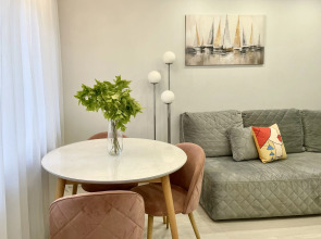 Квартира Уютная двухкомнатная