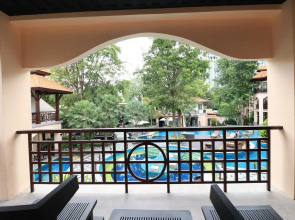 Отель Long Beach Garden Hotel & Pavilions