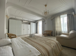 Апартаменты 5-комнатные HomeApart пр-т Независимости, 13
