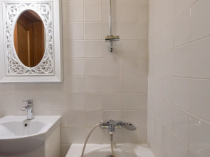 Квартира на Бронной у Патриарших Прудов