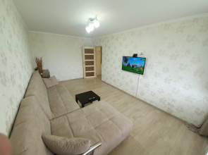 Квартира Виталий HouseRent Двухкомнатная по ул. Нефтяников, 27
