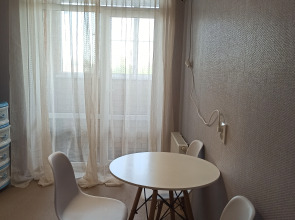 Квартира с видом на пойму реки Царица