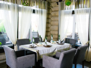 Отель WoodHouse