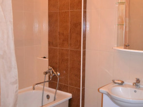 Апартаменты от Людмилы (Кольцовская 9)