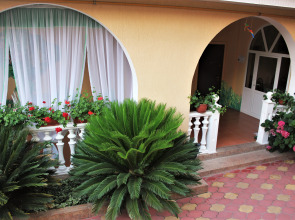 Гостевой Дом Голубая Лагуна