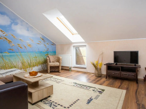 Апартаменты Апарт Трофи мансарда у парка