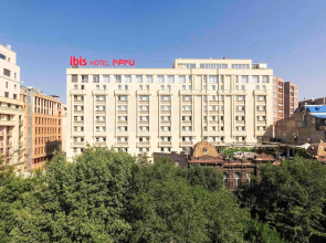 ibis Yerevan Center 