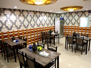 Отель Tanha Park