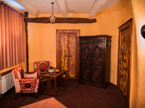 Отель Luxury House