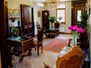 Royal Antique Boutique Hotel