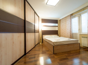 Апартаменты Пять Звёзд на Монакова 33