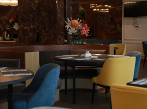 Отель Sofia International