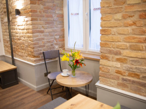 Мебелированные комнаты с Собственными Санузлами на Центральной Пешеходной Улице