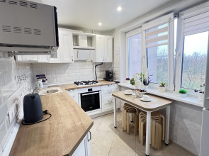 Квартира Большая 4-х комнатная квартира недалеко от центра