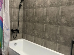 Квартира современная трехкомнатная в Великом Новгороде