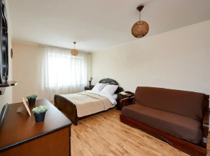 Paulmarie Apartment On Boulevard Yunosti