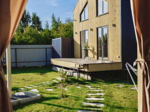 Barnhaus Okolo Ozera Private house