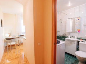 Апартаменты 9 ночей на Чкалова 48