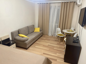 Sukhum-Sinop Flat