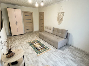 Квартира Life Kirovsk 8 Большая и Уютная