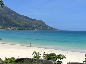 Panorama Beau Vallon Beach Guest house