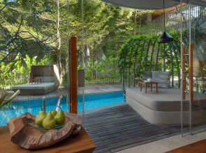 Отель Maya Sanur Resort & Spa