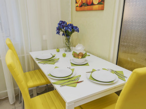 Квартира GM Apartments Стильная Трехкомнатная в центре рядом с МХАТ