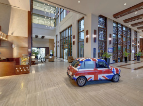 Отель Metropolitan Hotel Dubai