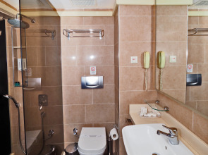 Отель Bulvar Palas Old City