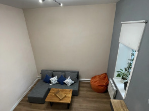 Квартира Двухкомнатная на площади Революции