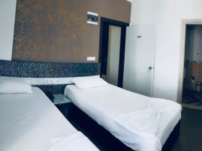 Отель Lavin Garden