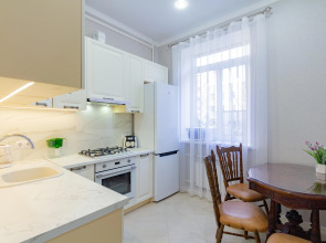 Квартира Двухкомнатная в Истoричeскoм Цeнтpе Гopода с Парковкой