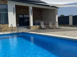 Na Lebedinoy Private house