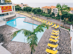 Отель Muthu Raga Madeira