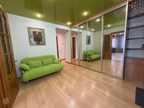 Квартира 3-Комнатная Верхнепортовая 64а