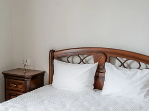 Апартаменты на улице Коммуны 2