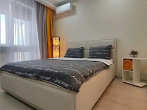 Na Ulitse Melik-Karamova 4/3 Flat