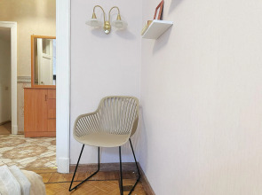 Квартира Четырехкомнатная Natali Apart на 8 Человек Около Патриарших Прудов в Центре Москвы