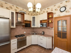 Квартира Типанова 16