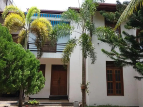 Four Seasons Villa