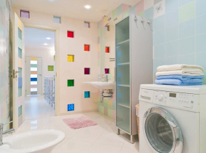 Апартаменты 4-комнатные HomeApart Сторожовская, 8
