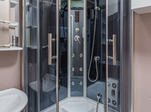 Квартира на Бурнаковская 105