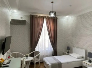 Отель Izumrud Palace