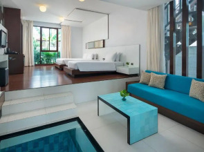 Отель Z Through by The Zign