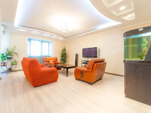 Апартаменты Пять Звёзд на Монакова 33