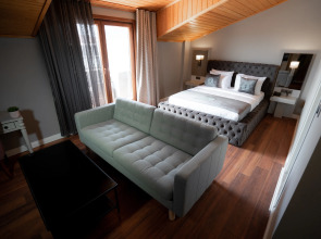 Отель Homey Airport